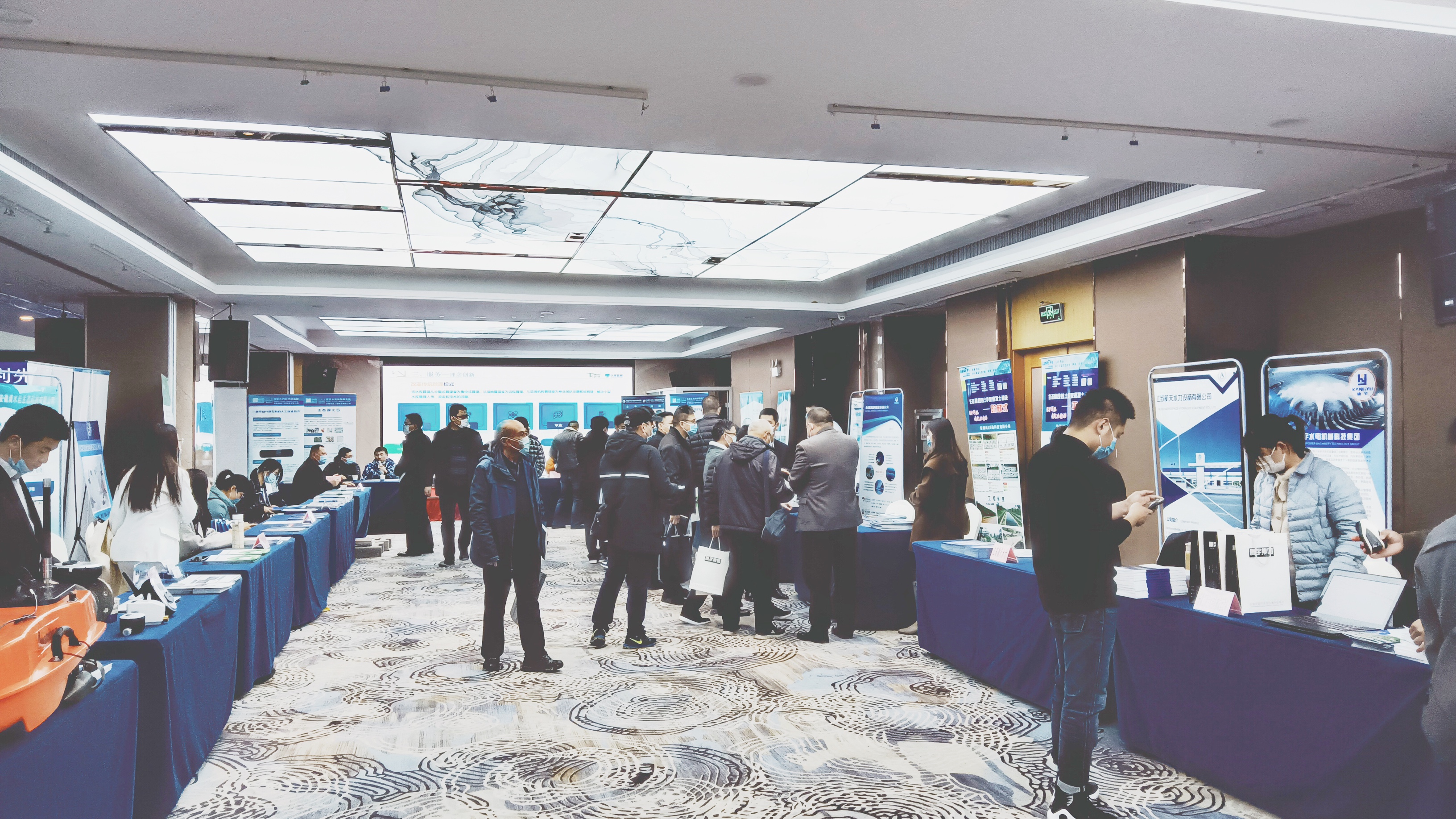 龙8-long8(国际)唯一官方网站